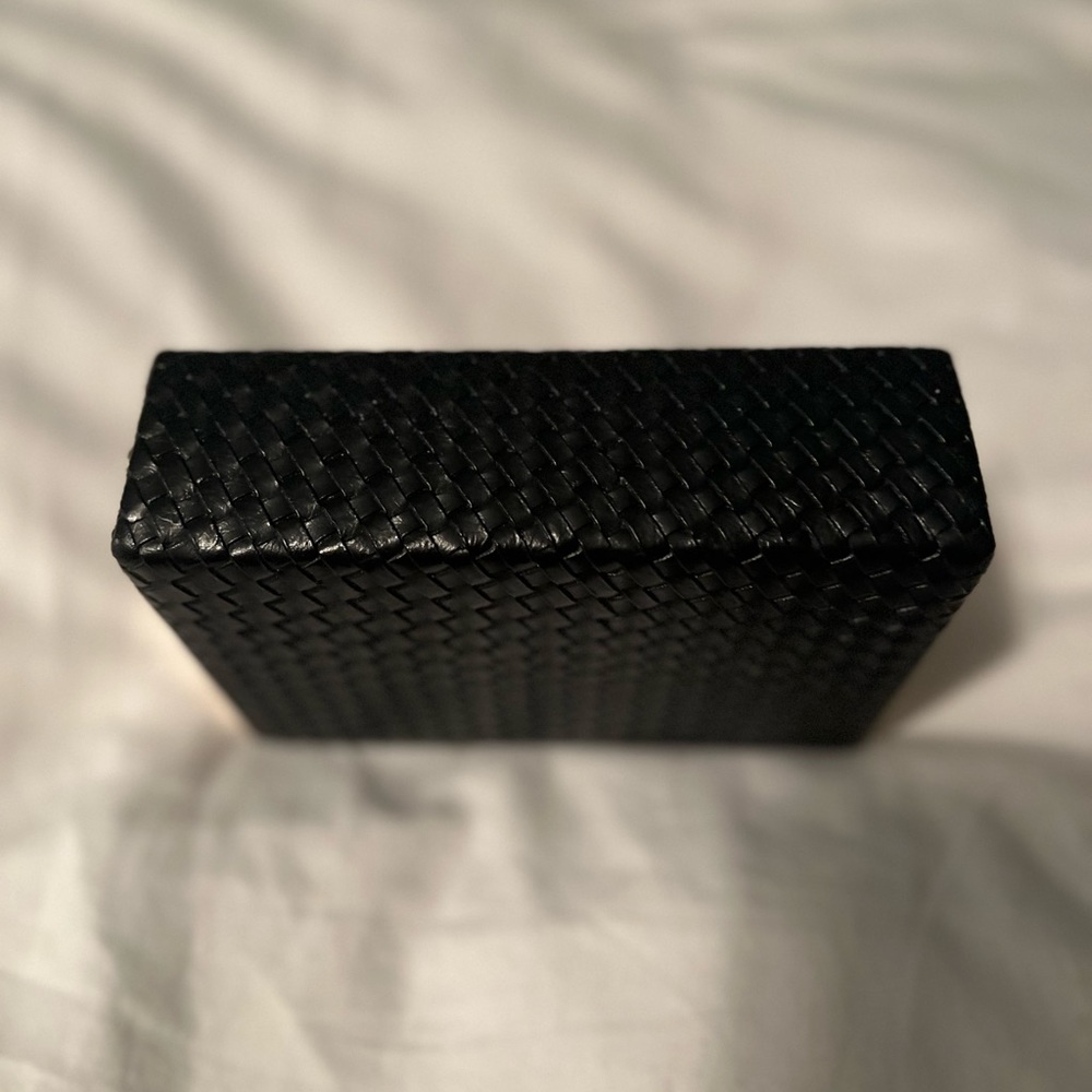 ❤️ Black Woven Leather Clutch, Gold Chain NWOT - Picture 4 of 6